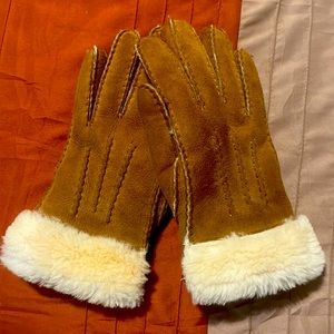 UGG Classic Tasman Gloves